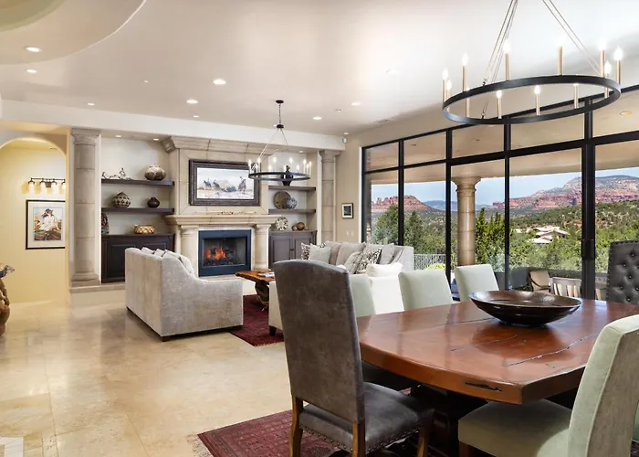 Holiday home Sedona Palatial Paradise: Infinity Pool, Spa & Epic Views!