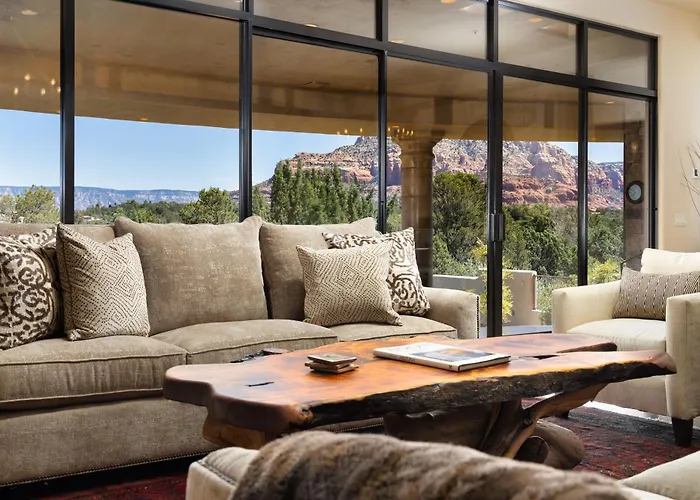 Sedona Palatial Paradise: Infinity Pool, Spa & Epic Views!