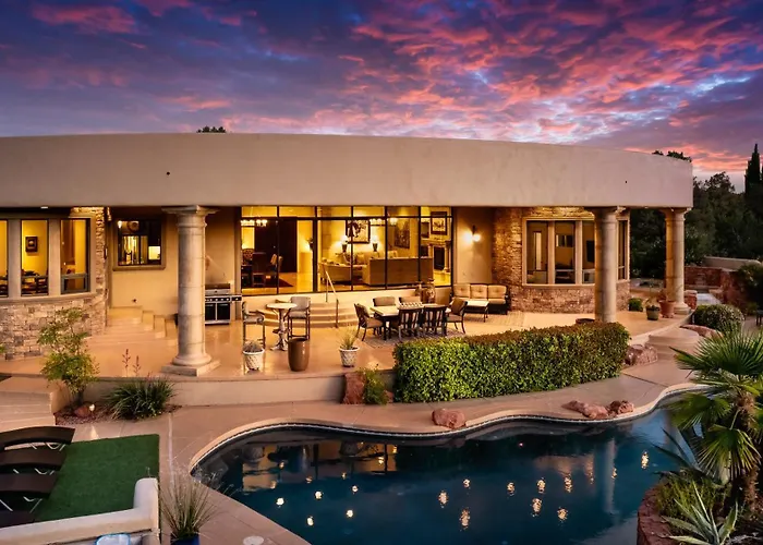Sedona Palatial Paradise: Infinity Pool, Spa & Epic Views!