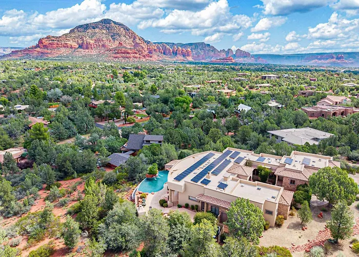 Sedona Palatial Paradise: Infinity Pool, Spa & Epic Views!