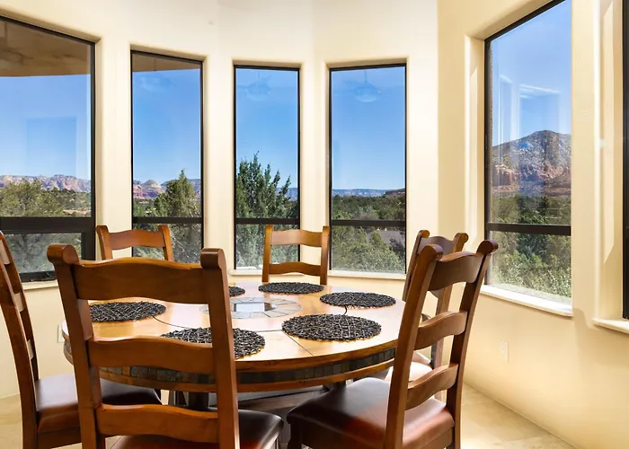 Holiday home Sedona Palatial Paradise: Infinity Pool, Spa & Epic Views!