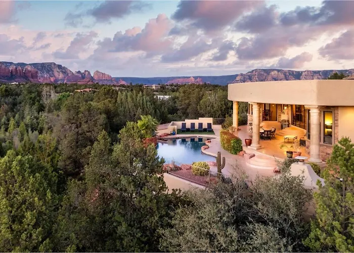 Sedona Palatial Paradise: Infinity Pool, Spa & Epic Views! *